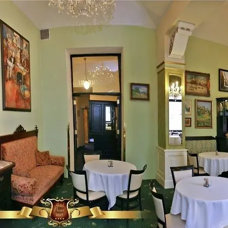 Hotel 1885 By Wagnerstays 4*